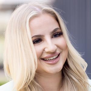 Portrait von  Sarah Trobl